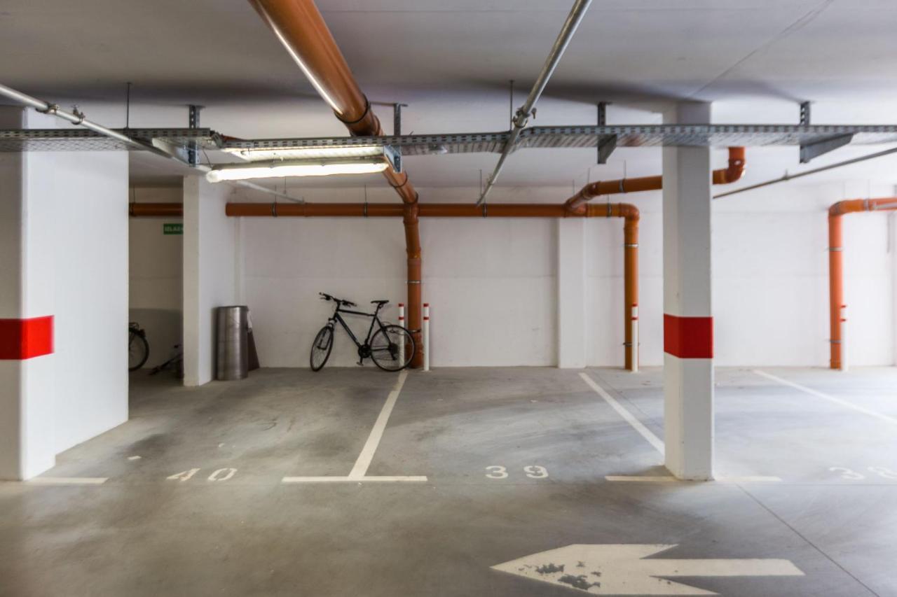 Apartment Tanja Modern With Balcony And Parking Garage