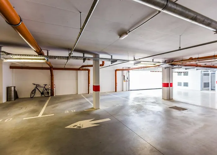 Tanja Modern Apartment With Balcony And Parking Garage